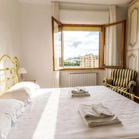 Gavinhouse Large Comfortable Apartment